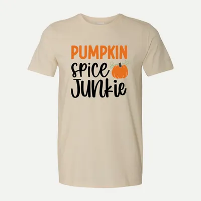 Pumpkin spice junkie shirt in Natural